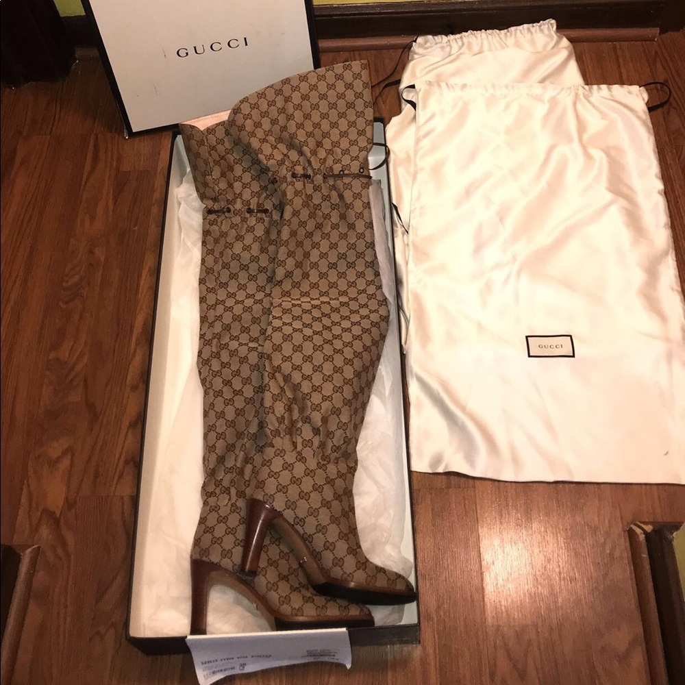 💜Authentic Gucci Canvas over the knee boots 💜